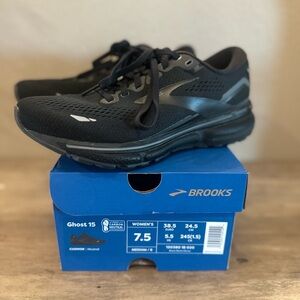 Women’s Brooks Ghost 15 Athketic Shoes